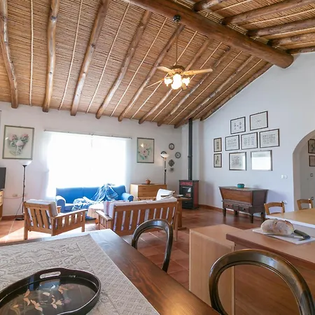 Clara Villa Tertenia